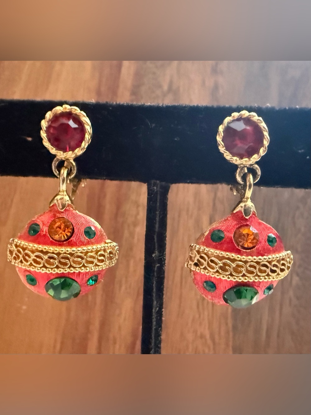 VTG Albert Weiss Gold-Tone Red Drop Clip Earrings Christmas Ornaments Holiday